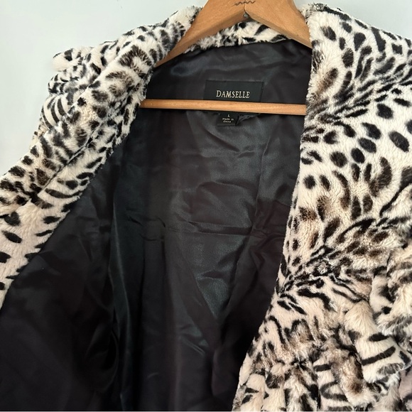 Damselle New York Faux Fur Cheetah Print Jacket - Picture 6 of 16